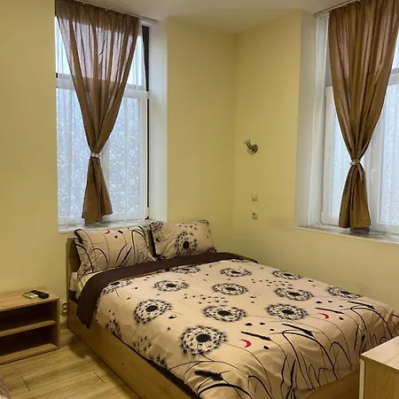 стонел * Veliko Tarnovo