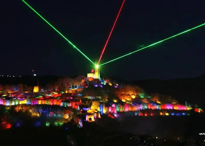 стонел Daire *