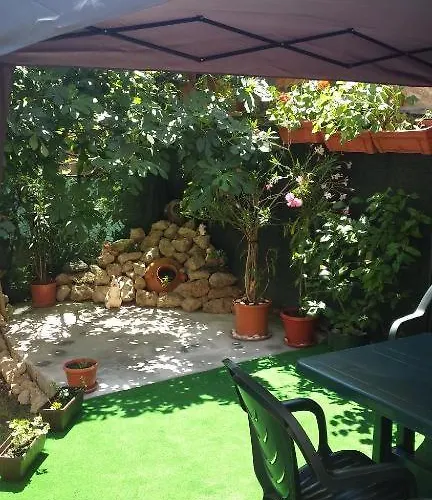 стонел Apartment