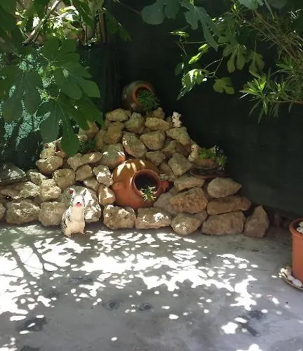 стонел Apartment *